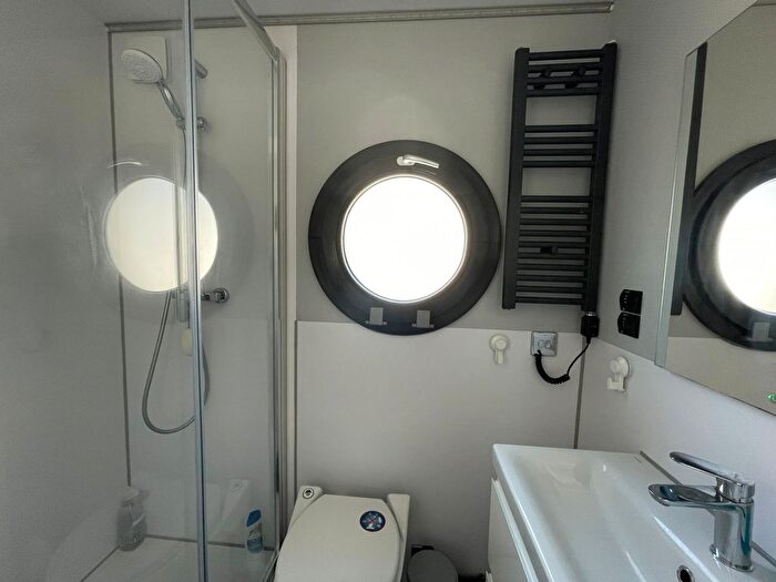 1 Bedroom Flat For Sale In Brighton Marina, Brighton, BN2