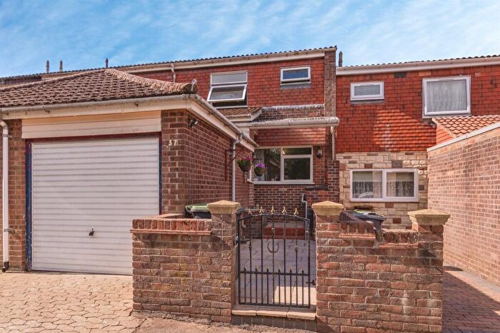 3 Bedroom Terraced House For Sale In Apollo Drive, Waterlooville, PO7