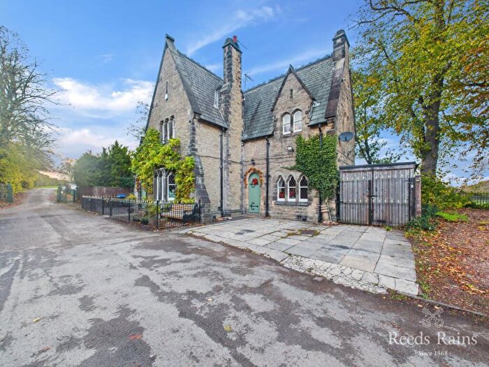 4 Bedroom Detached House For Sale In South Church Road, Bishop Auckland, Durham, DL14