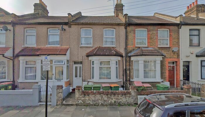 1 Bedroom Flat To Rent In Fifth Avenue, London, E12