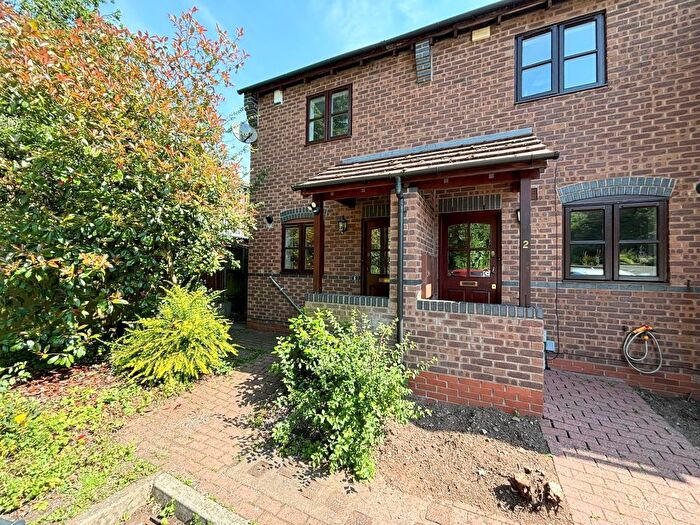 2 Bedroom Property To Rent In Riverside Court, Birmingham, B38