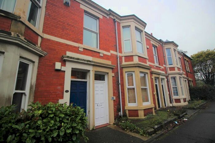 5 Bedroom Maisonette To Rent In Fairfield Road, Jesmond, Newcastle Upon Tyne, NE2