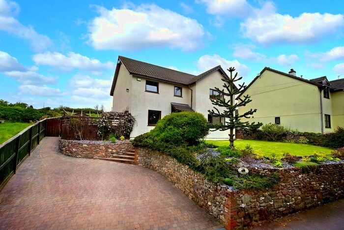 4 Bedroom Detached House For Sale In Church Road, Chudleigh, Newton Abbot, TQ13