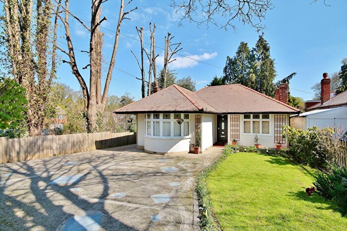 3 Bedroom Bungalow For Sale In Triggs Lane, Woking, Surrey, GU22