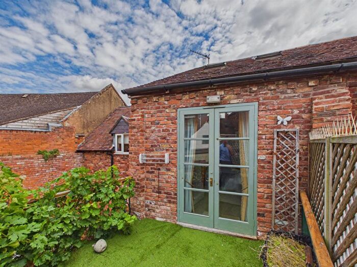 1 Bedroom Flat To Rent In The Bakery Loft, Court Street, Upton Upon Severn, WR8