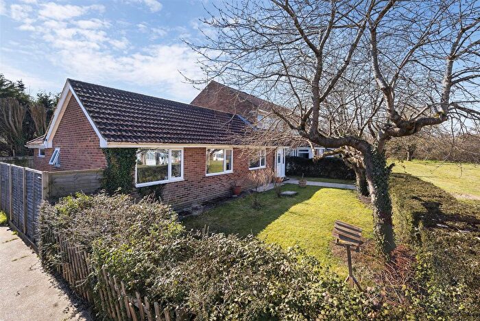 5 Bedroom End Of Terrace House For Sale In Stanley Close, Staplehurst, Tonbridge, TN12