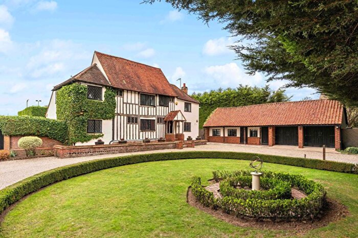 4 Bedroom Detached House For Sale In Outings Lane, Doddinghurst, Brentwood, CM15