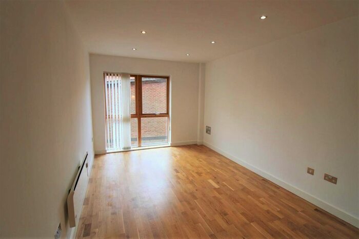 2 Bedroom Flat To Rent In Black Horse Lane, City Centre, YO1