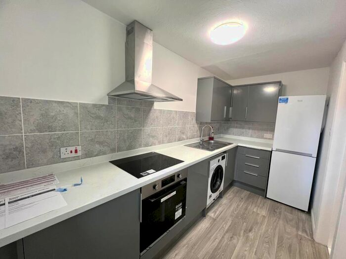 1 Bedroom Flat To Rent In Townsend Close, Bracknell, RG12