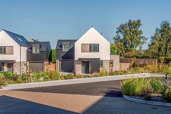 4 Bedroom Terraced House For Sale In The Street, Appledore, TN26