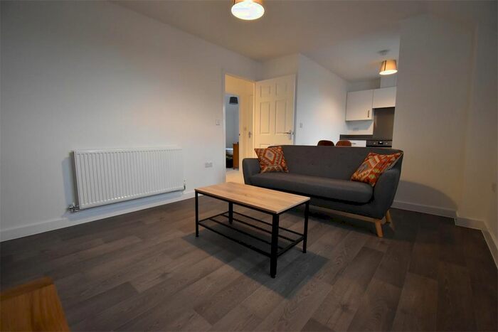 4 Bedroom Flat To Rent In Heroes Drive, Selly Oak B29
