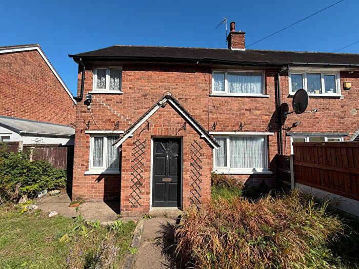 3 Bedroom Semi-Detached House To Rent In First Avenue, Gwersyllt, Wrexham, LL11