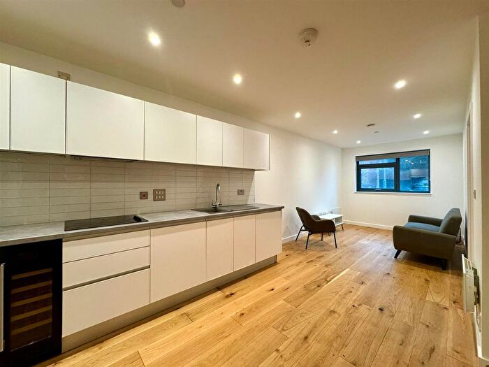 1 Bedroom Flat To Rent In Windmill Street, Birmingham, B1