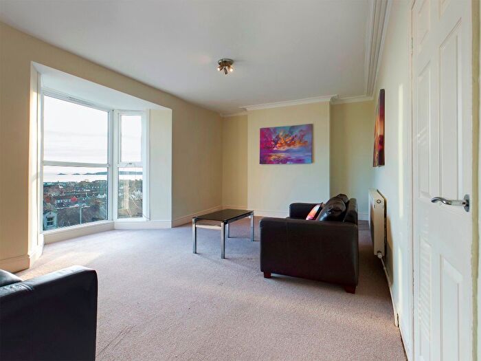 2 Bedroom Flat To Rent In Constitution Hill, Uplands, Swansea, SA1