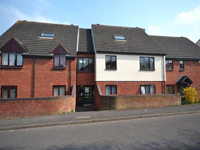 2 Bedroom Apartment To Rent In Windrush Drive, High Wycombe, HP13