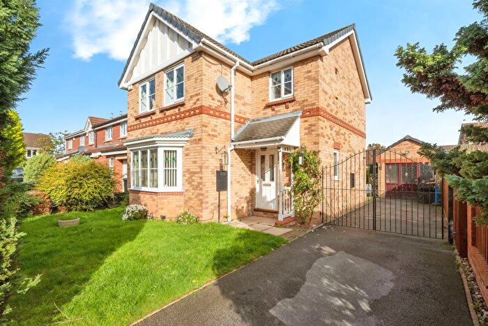 3 Bedroom Detached House For Sale In Shuttle Close, Rossington, Doncaster, DN11