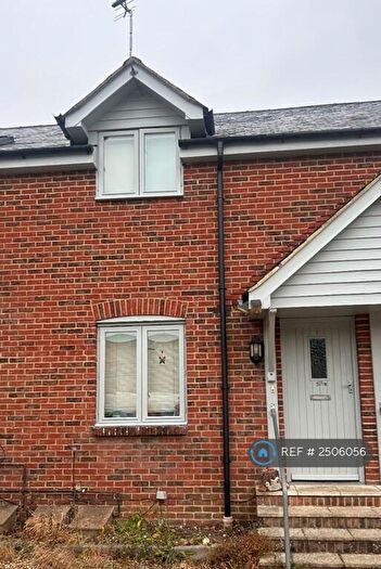 2 Bedroom Terraced House To Rent In Newport, Newport, PO30