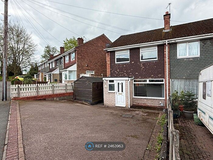 3 Bedroom Semi-Detached House To Rent In Summer Grove, Lichfield, WS13