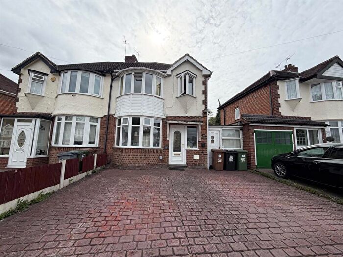 3 Bedroom Semi Detached House To Rent In Valley Road, Solihull, B92
