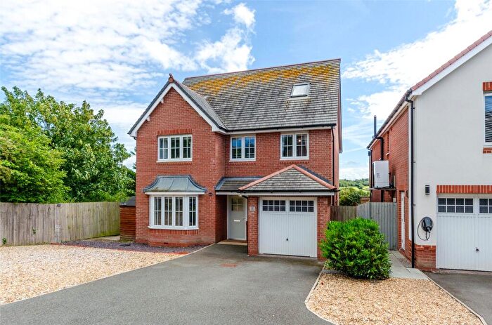 5 Bedroom Detached House For Sale In Acrau Hirion, Conwy, LL32