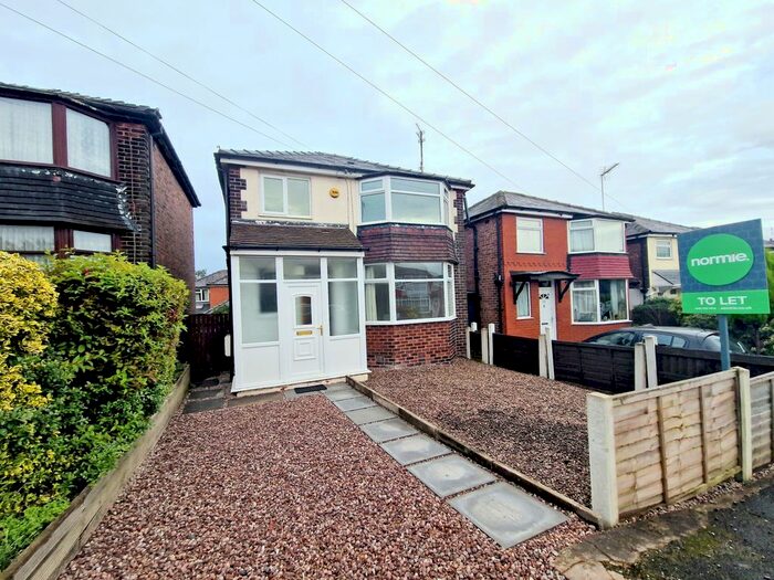 3 Bedroom Detached House To Rent In Heywood Road, Prestwich, Manchester, M25