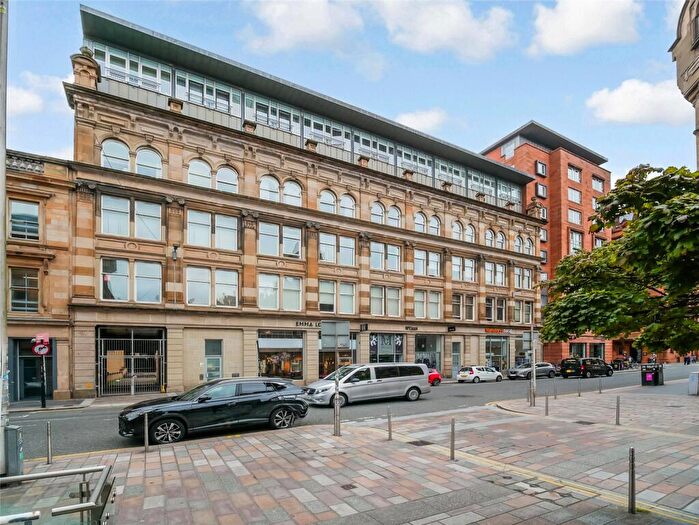 1 Bedroom Apartment To Rent In Ingram Street, Merchant City, G1