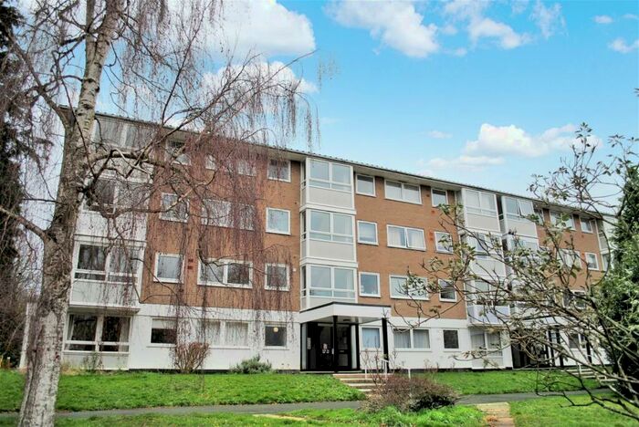 2 Bedroom Flat To Rent In Southfield Park, Oxford, OX4