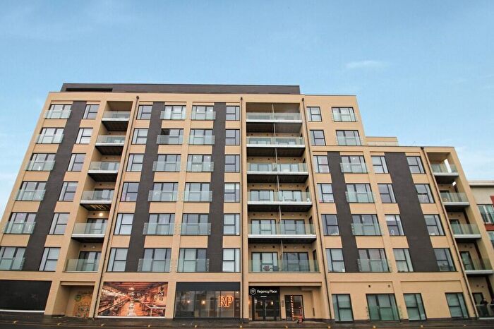 2 Bedroom Apartment To Rent In Regency Place, Parade, Birmingham City Centre, B1