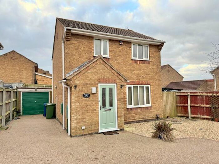 3 Bedroom Detached House For Sale In Nelson Way, Laceby Acres, Grimsby, DN34