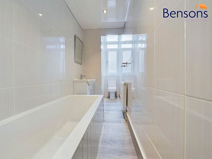 1 Bedroom Flat To Rent In Crathie Drive, Partick, Glasgow, G11