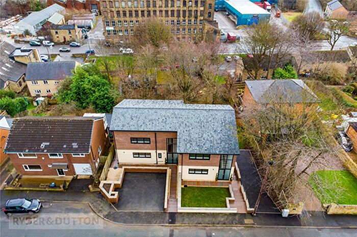 3 Bedroom Semi Detached House For Sale In Devon Way, Bailiff Bridge, Brighouse, HD6