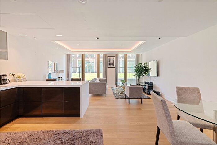 2 Bedroom Flat For Sale In Thomas Earle House, Warwick Lane, Kensington, W14