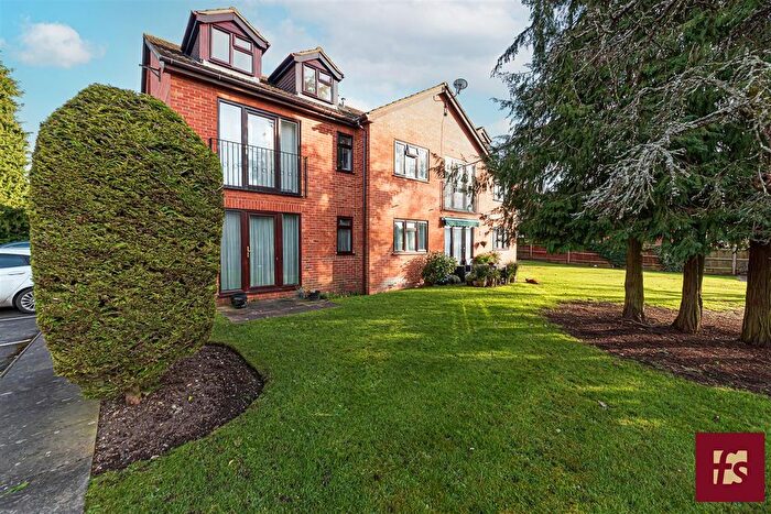 2 Bedroom Flat To Rent In Birchlands, Cambridge Road, Owlsmoor, Sandhurst, GU47