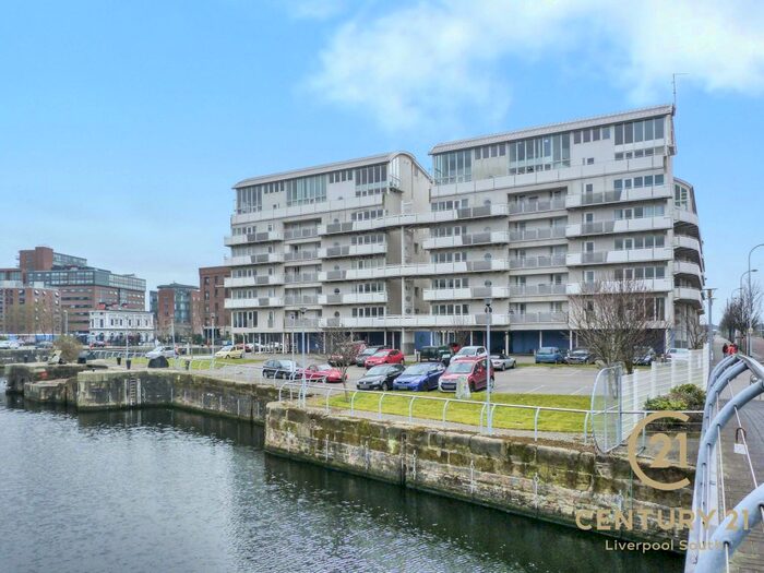 2 Bedroom Flat To Rent In Royal Quay, Liverpool Waterfront, L3
