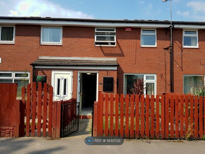 3 Bedroom Terraced House To Rent In Oldfield Avenue, Leeds, LS12