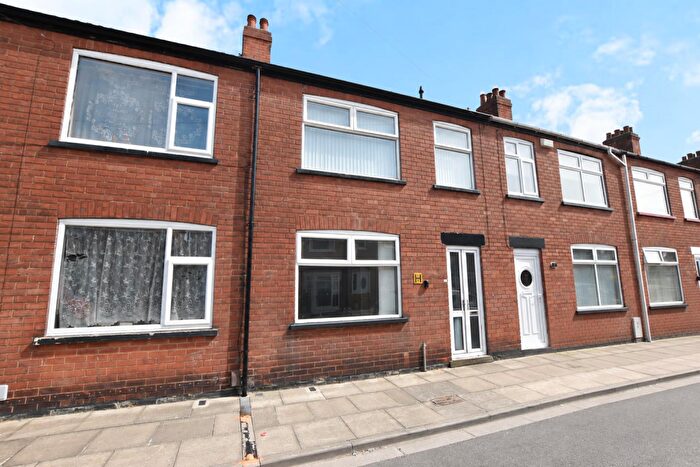 3 Bedroom Terraced House For Sale In Henry Street, Grimsby, DN31