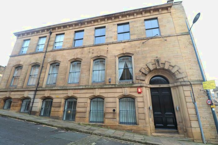 2 Bedroom Apartment To Rent In Delauney House, Burnett Street, Bradford, BD1