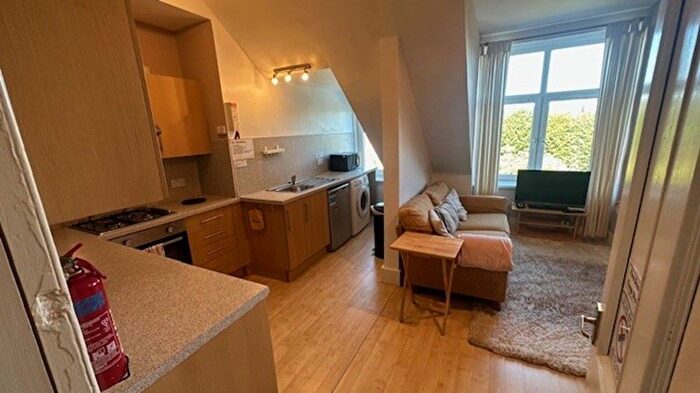 4 Bedroom Flat To Rent In Elmfield Avenue, First Floor Whole, AB24