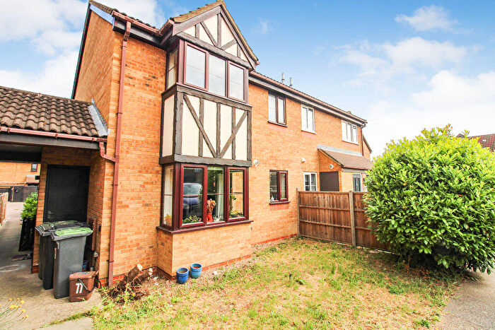 1 Bedroom Terraced House For Sale In Bunyan Road, Biggleswade, SG18