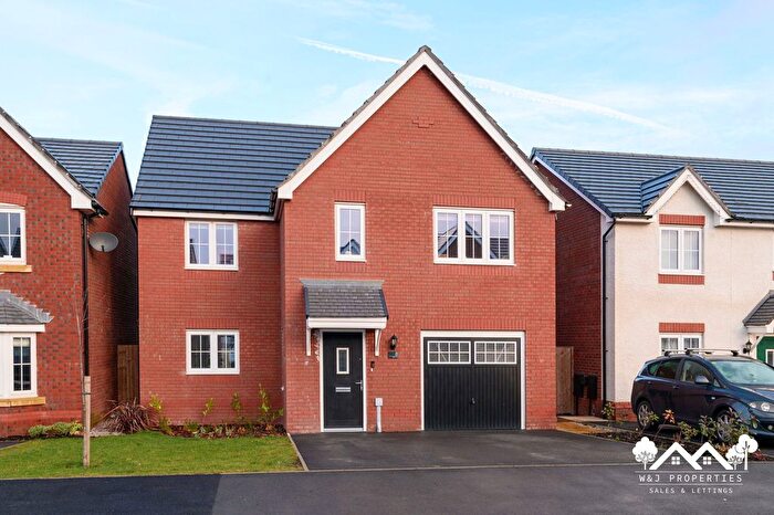 4 Bedroom Detached House For Sale In Aspin Way, Lower Darwen, BB3