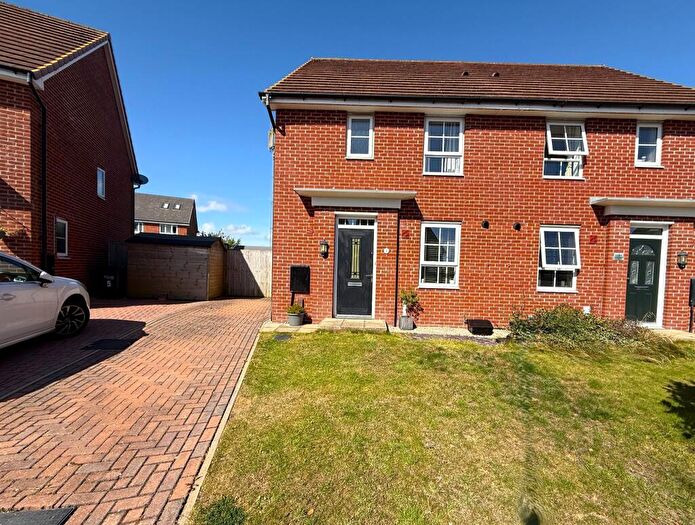 3 Bedroom Semi-Detached House For Sale In Grasshopper Drive, Warton, PR4