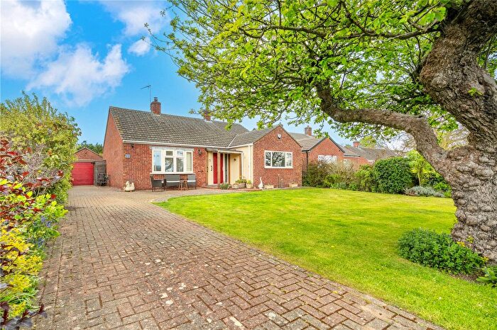 2 Bedroom Bungalow For Sale In East Street, Helpringham, Sleaford, Lincolnshire, NG34