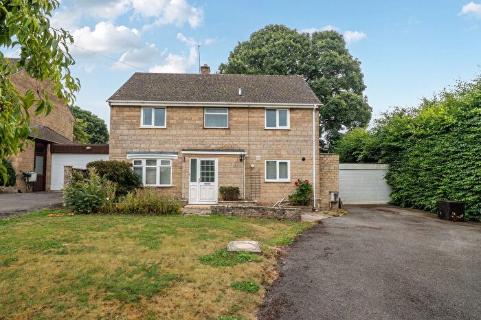 4 Bedroom Link Detached House For Sale In Churchill Way, Painswick, Stroud, GL6