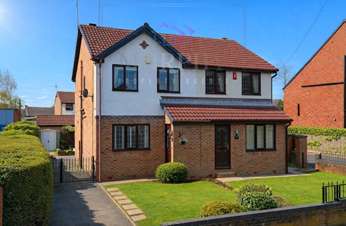 3 Bedroom Semi-Detached House For Sale In Lingwell Nook Lane, Lofthouse Gate, Wakefield, West Yorkshire, WF3
