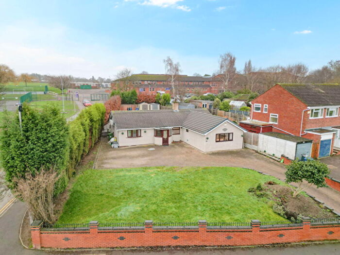 4 Bedroom Detached Bungalow For Sale In Tinkers Green Road, Wilnecote, B77