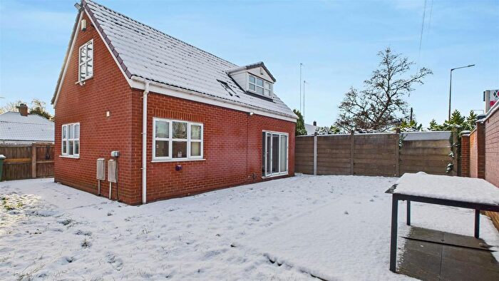 2 Bedroom Detached House To Rent In Highgate Street, Cradley Heath, B64