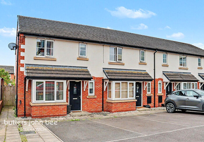3 Bedroom End Of Terrace House For Sale In Severn Way, Holmes Chapel, CW4