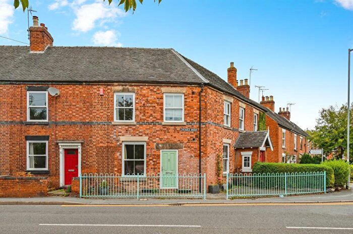 4 Bedroom Terraced House For Sale In Cheadle Road, Uttoxeter, ST14