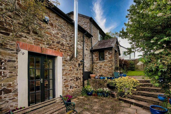 4 Bedroom Semi-Detached House For Sale In Chittlehampton, Umberleigh, EX37