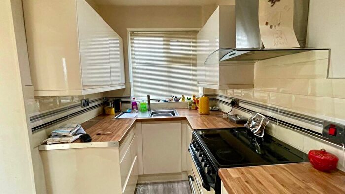 2 Bedroom Semi-Detached Bungalow For Sale In Nant Y Coed, Llandudno Junction, LL31